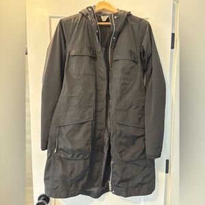 Athleta women’s long rain jacket S